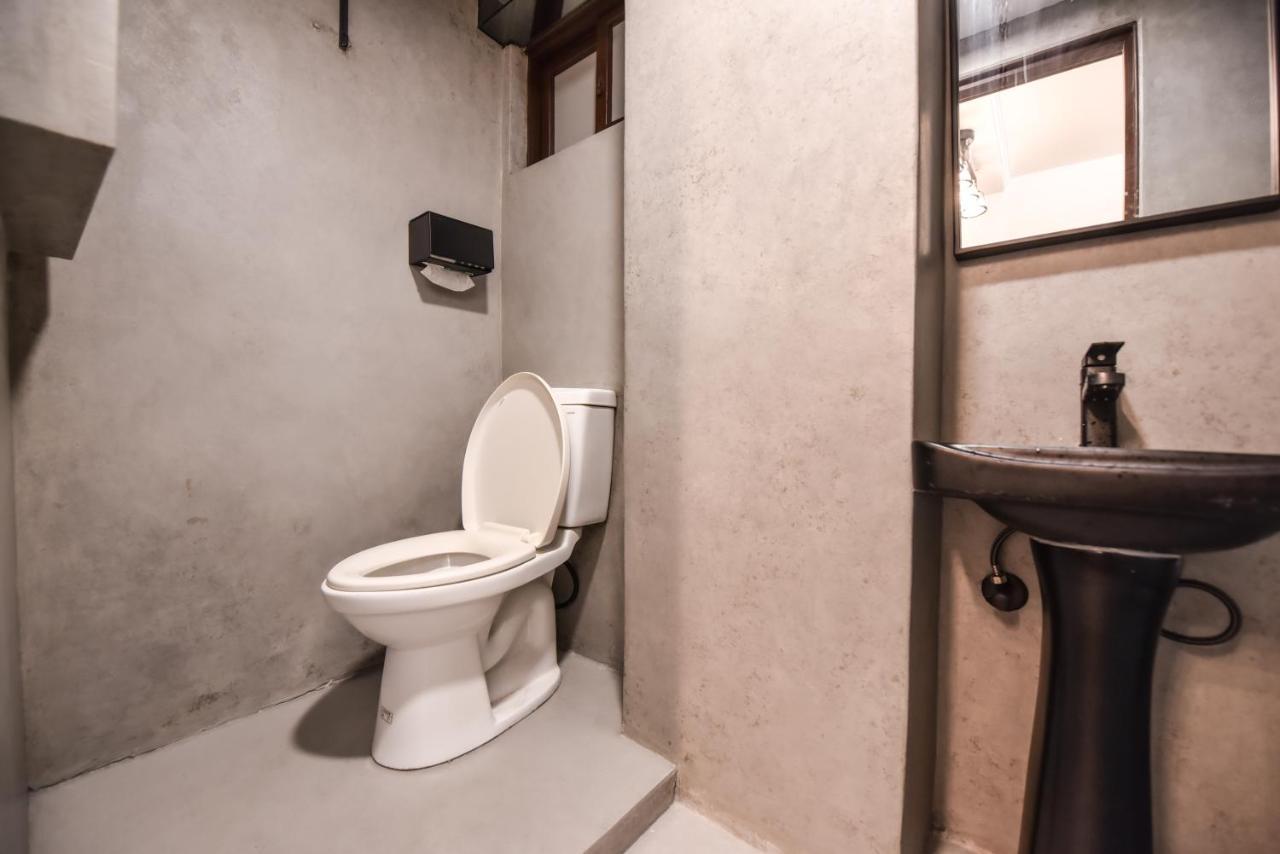 Eryang Homestay Tainan Luaran gambar