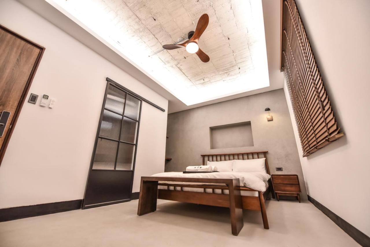 Eryang Homestay Tainan Luaran gambar