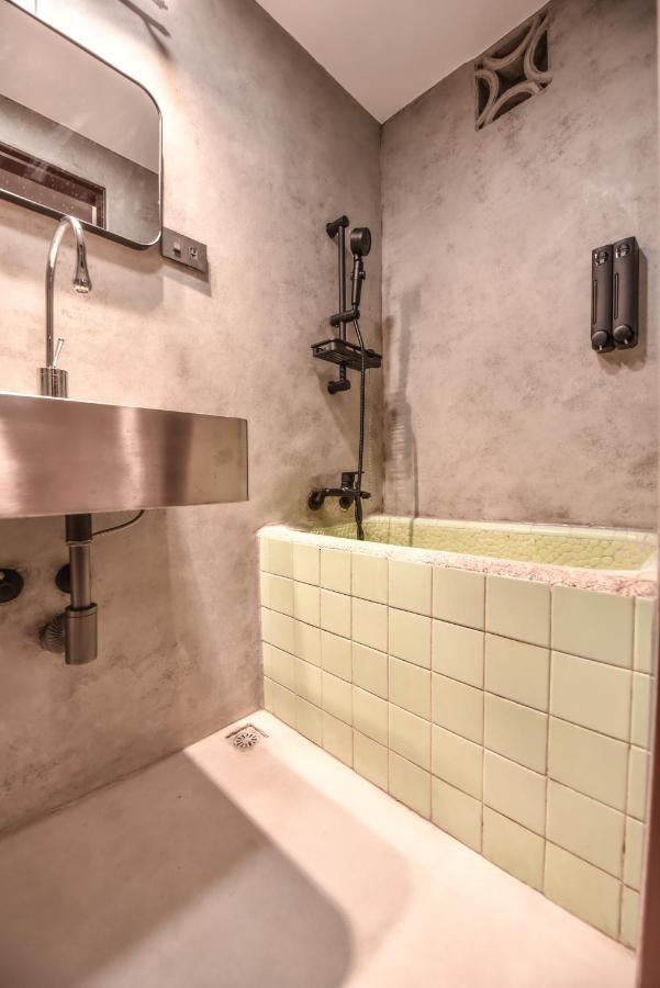 Eryang Homestay Tainan Luaran gambar