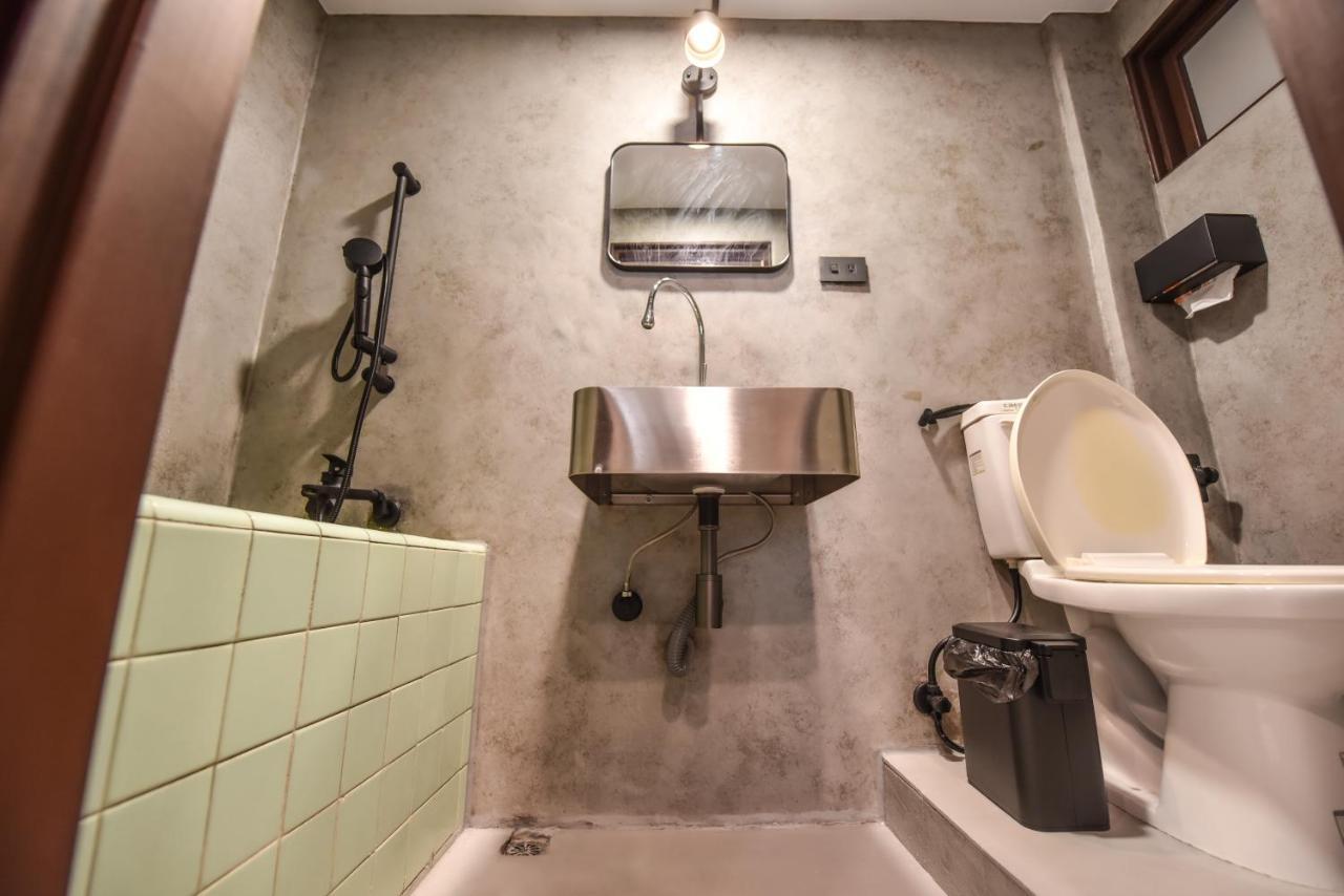 Eryang Homestay Tainan Luaran gambar