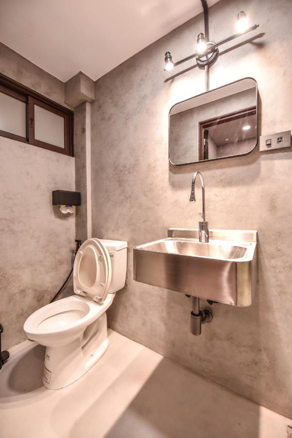 Eryang Homestay Tainan Luaran gambar