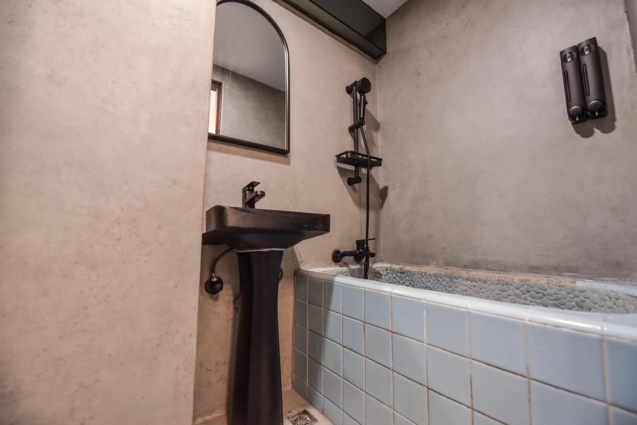 Eryang Homestay Tainan Luaran gambar