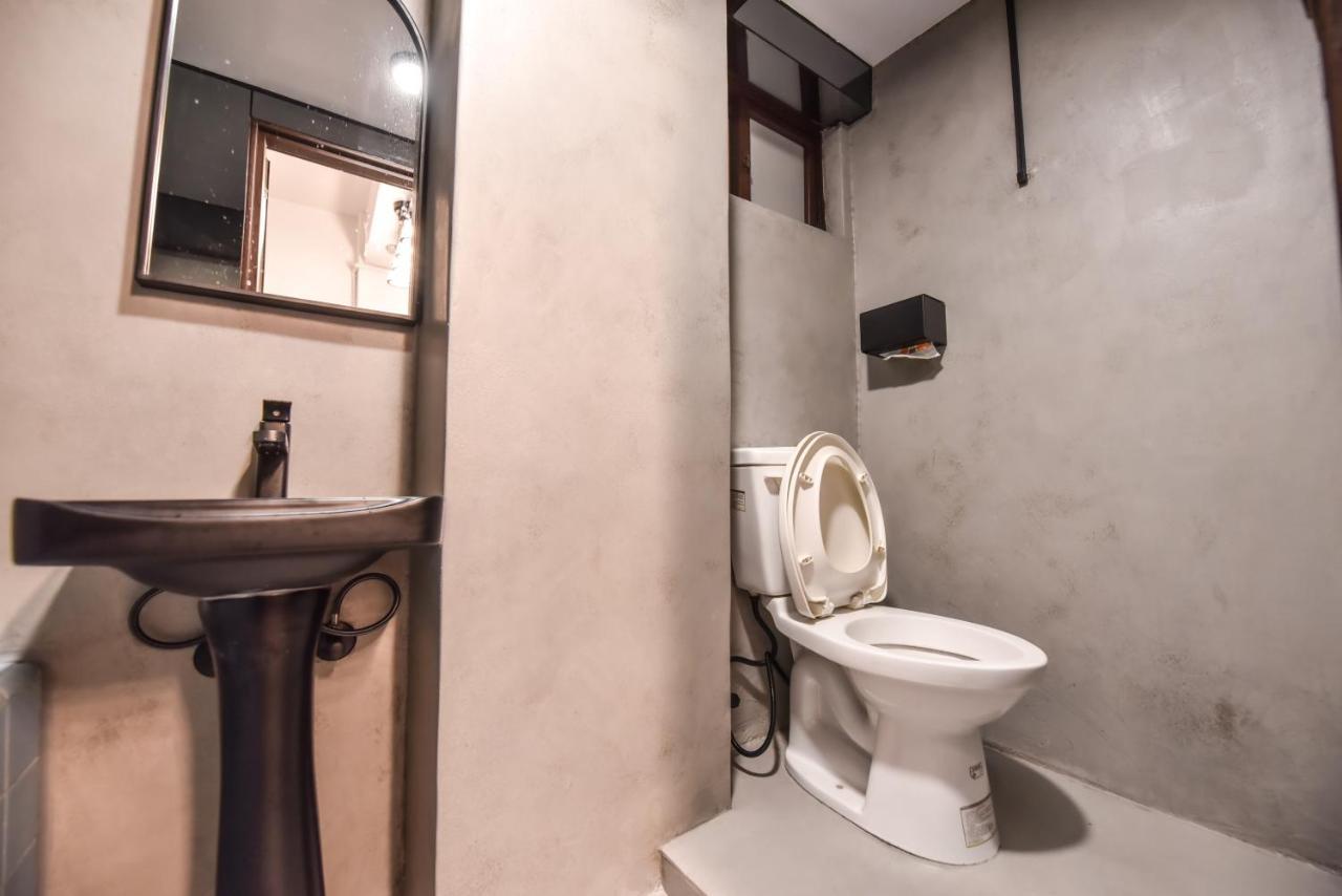 Eryang Homestay Tainan Luaran gambar
